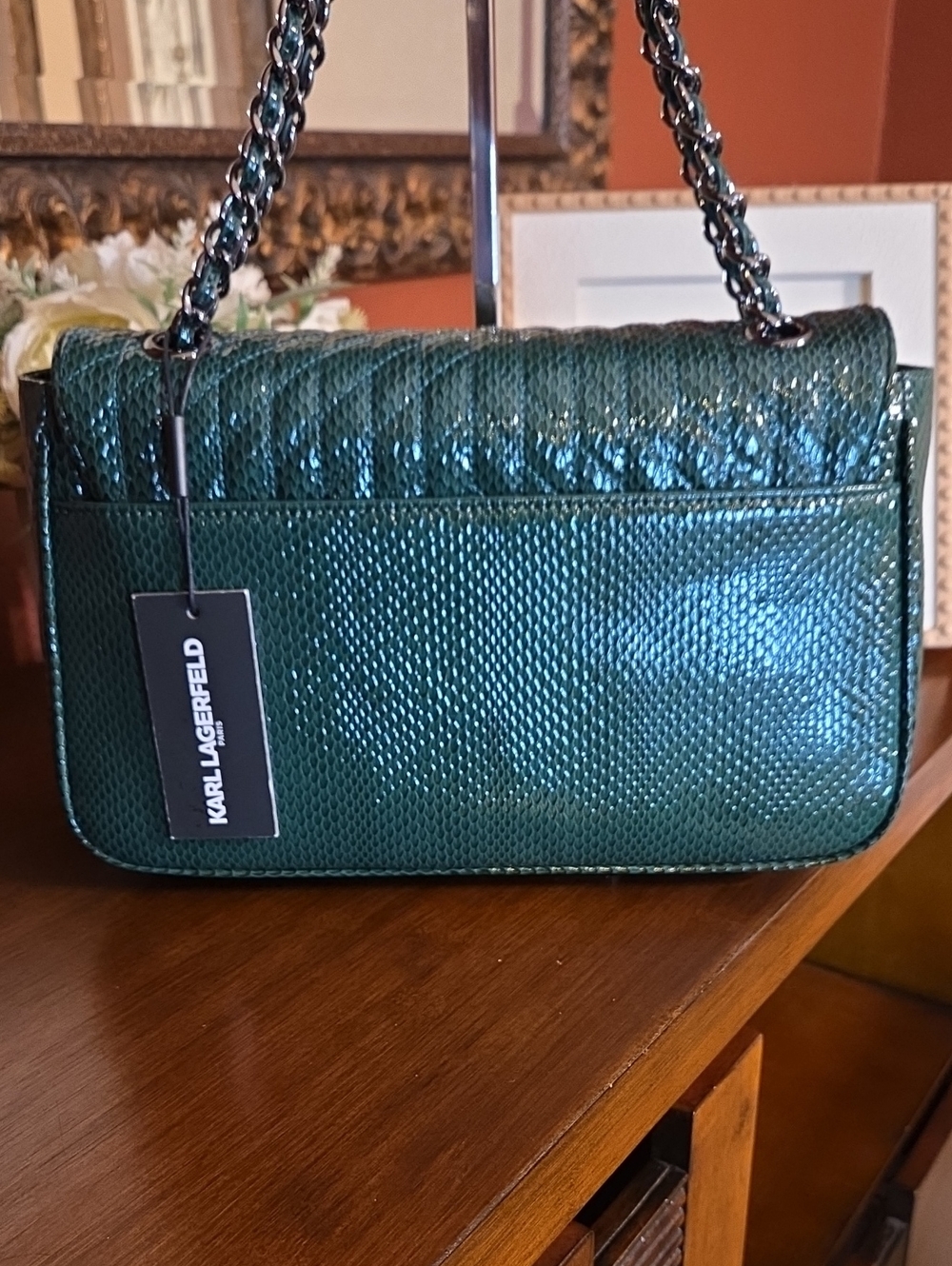 Karl Lagerfeld Paris Agyness Quilted Shoulder Bag NWT - Picture 3 of 16